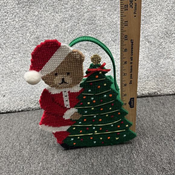 Vintage Handmade Plastic Canvas Christmas Bear Tree Basket Needlepoint Holiday - Picture 6 of 10